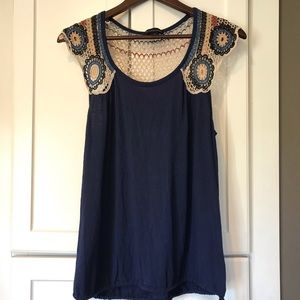 Twenty One Crochet Trim Top size Medium